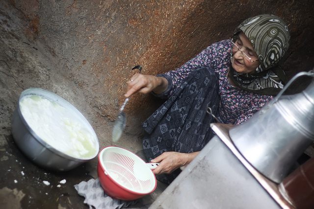 Making Cheese by Olga Irez of Delicious Istanbul