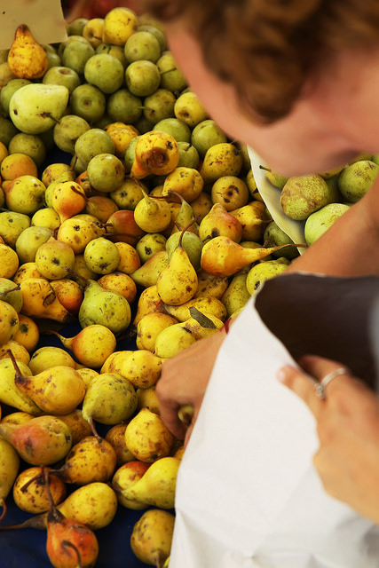 Pears by Olga Irez of Delicious Istanbul