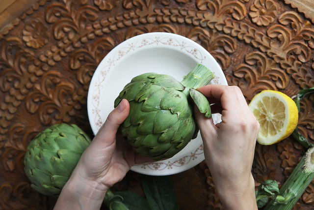 How to Prepare Artichoke by Olga Irez of Delicious Istanbul