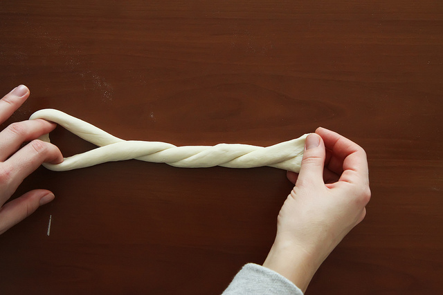 Simit Sesame Bread Ring by Olga Irez of Delicious Istanbul