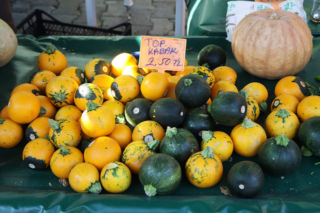 Zucchini at Alacati Market by Olga Irez of Delicious Istanbul 