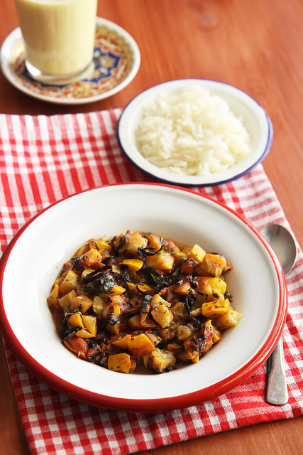 Yellow Zucchini, Tomato and Basil Stew (Greek Lady) post image